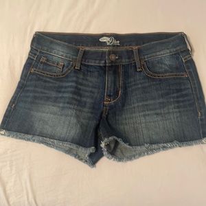 Jeans shorts size 4. Old Navy The Diva. Like new